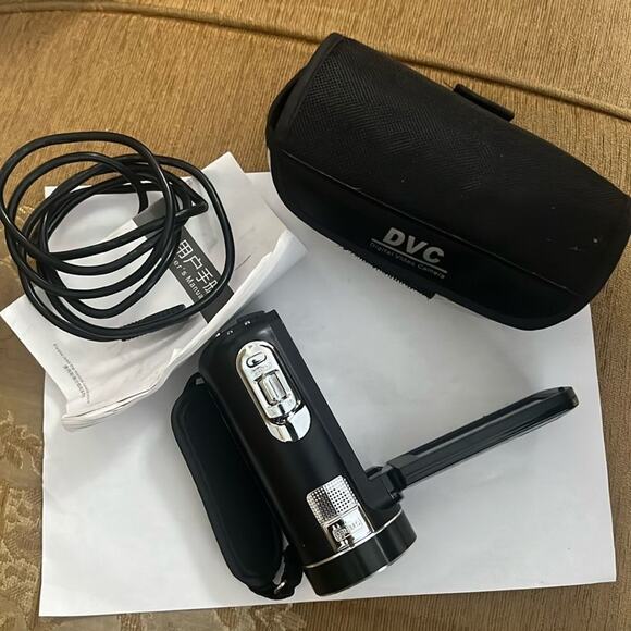 DVC FULL HD NIGHT VISION DIGITAL VIDEO CAMERA - Picture 4 of 15